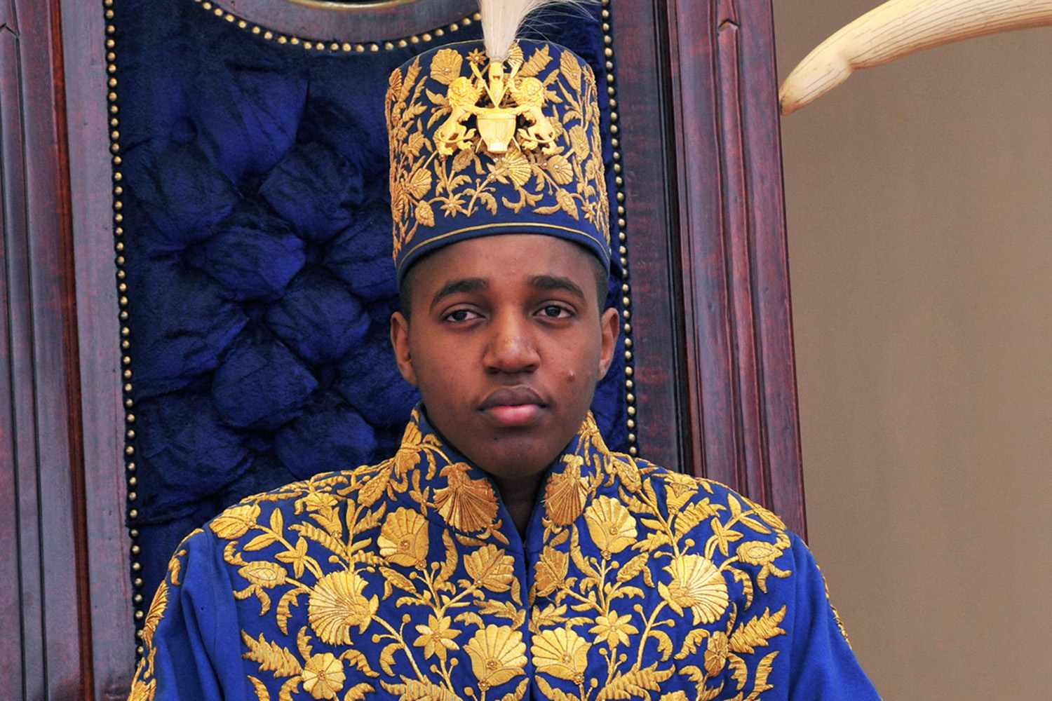 Ouganda  le roi Oyo Rukidi IV, plus jeune monarque du monde, est mort à 34 ans
